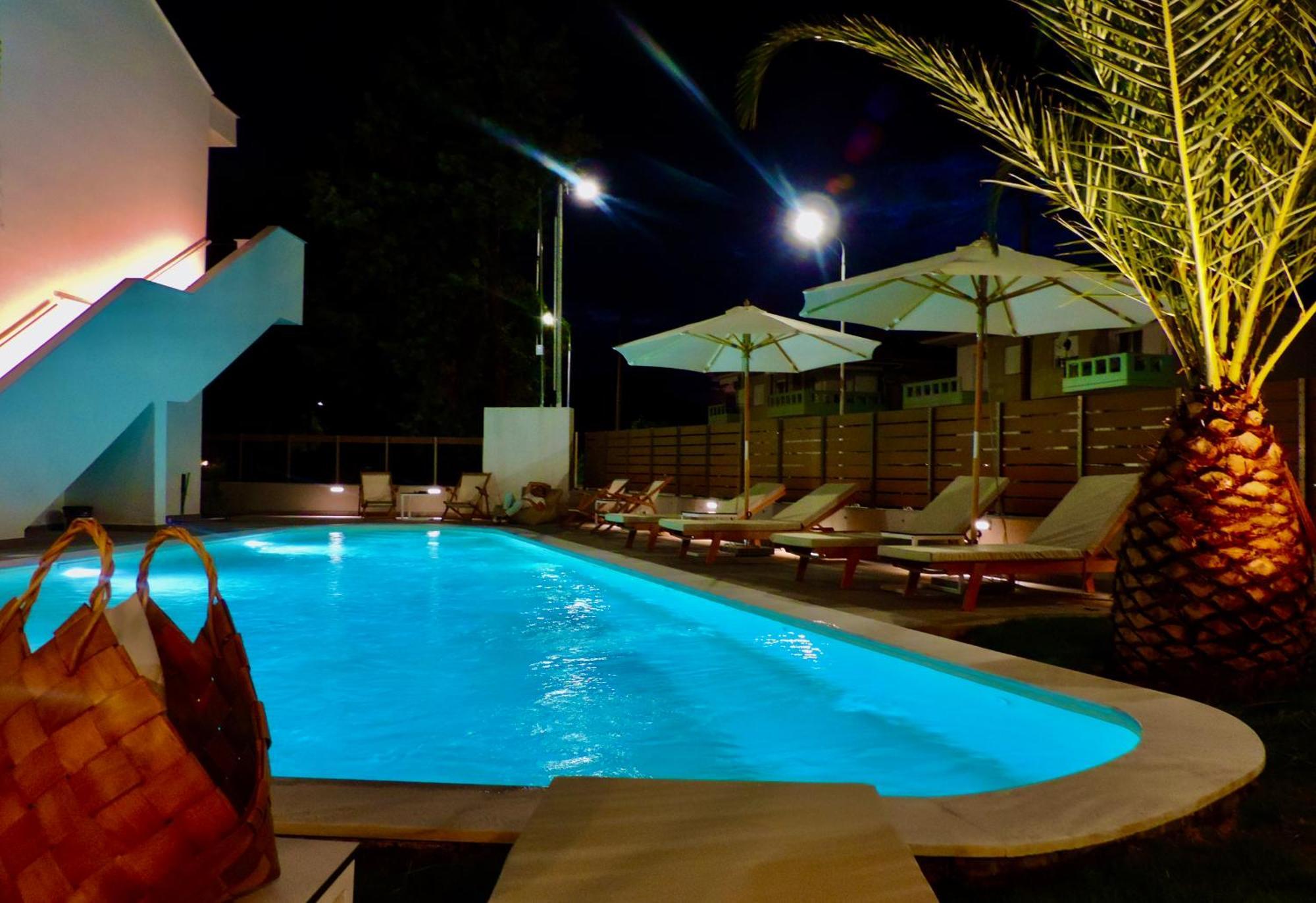 לימנאס Essentia Vita Comfy Suites מראה חיצוני תמונה
